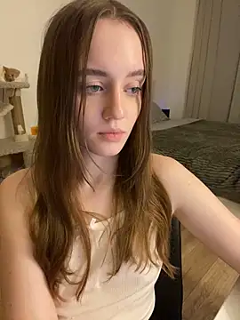 Snapshot of malyshhka chatting on December 15, 2024, 8:04 pm malyshhka online show from December 15, 2024, 8:04 pm