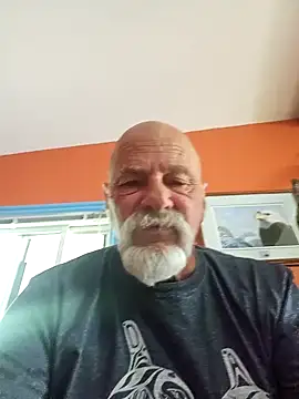 Snapshot of bbwlvr16@xh chatting on May 16, 2026, 7:02 pm bbwlvr16xh online show from May 16, 2026, 7:02 pm
