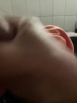 Daniel352 online show from April 30, 2026, 5:42 pm