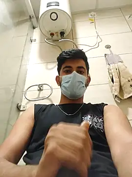 Snapshot of bigdickfuckuu chatting on October 17, 2025, 5:00 am bigdickfuckuu online show from October 17, 2025, 5:00 am