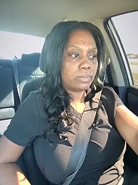 1Topgyal online show from November 1, 2025, 6:35 pm