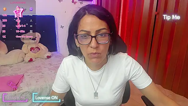 alma blue online show from November 15, 2025, 11:20 pm