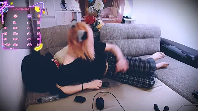 Snapshot of Littlepinkcat chatting on November 26, 2025, 5:18 am Littlepinkcat online show from November 26, 2025, 5:18 am