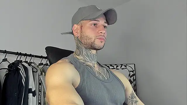 Snapshot of _jamesleandros1 chatting on October 22, 2025, 2:00 am jamesleandros1 online show from October 22, 2025, 2:00 am