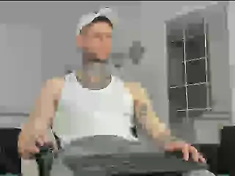 Snapshot of _jamesleandros1 chatting on January 2, 2025, 9:50 pm jamesleandros1 online show from January 2, 2025, 9:50 pm