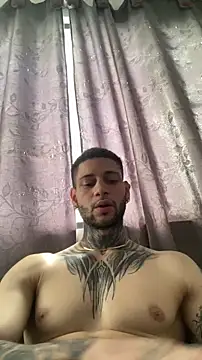 Snapshot of _jamesleandros1 chatting on June 8, 2026, 5:35 pm jamesleandros1 online show from June 8, 2026, 5:35 pm