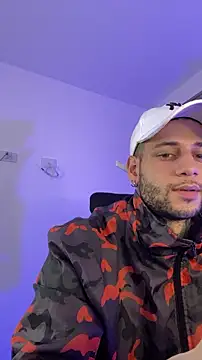  jamesleandros1 online show from February 1, 2026, 8:40 pm