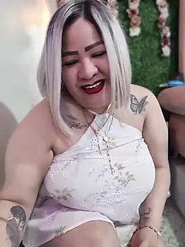 Snapshot of Dalessa_Bigtits chatting on June 20, 2026, 9:42 pm Dalessa Bigtits online show from June 20, 2026, 9:42 pm
