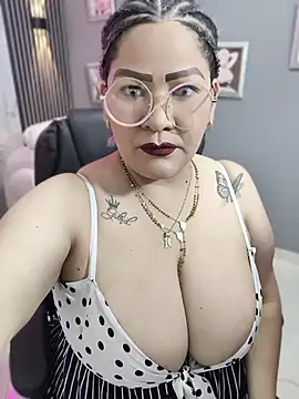 Snapshot of Dalessa_Bigtits chatting on July 10, 2026, 3:06 am Dalessa Bigtits online show from July 10, 2026, 3:06 am