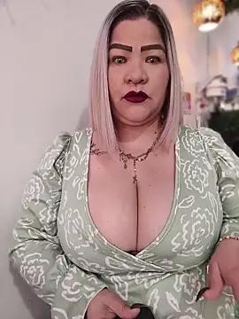 Snapshot of Dalessa_Bigtits chatting on June 17, 2026, 9:36 pm Dalessa Bigtits online show from June 17, 2026, 9:36 pm