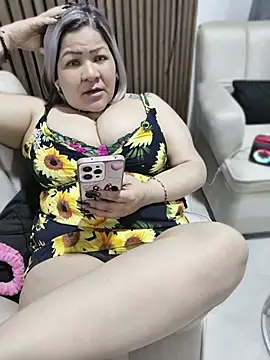 Snapshot of Dalessa_Bigtits chatting on July 6, 2026, 12:50 am Dalessa Bigtits online show from July 6, 2026, 12:50 am