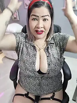 Snapshot of Dalessa_Bigtits chatting on July 28, 2026, 2:41 am Dalessa Bigtits online show from July 28, 2026, 2:41 am
