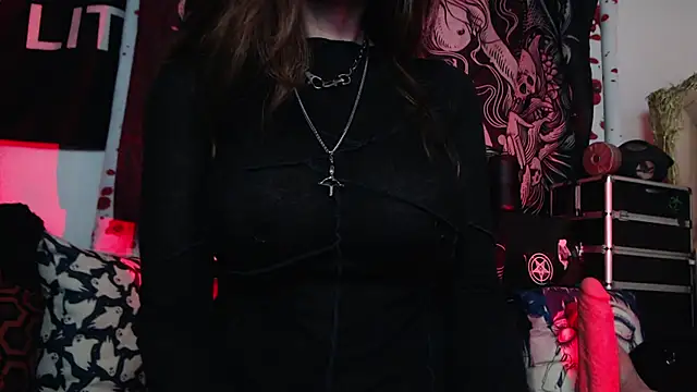 Silentmary online show from April 23, 2026, 3:35 am