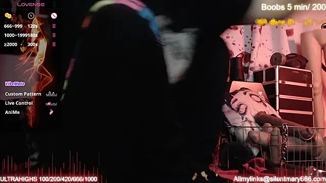 Snapshot of Silentmary chatting on October 27, 2025, 8:59 am Silentmary online show from October 27, 2025, 8:59 am