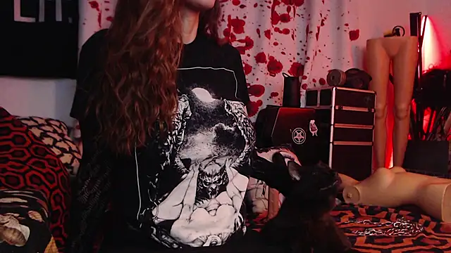 Snapshot of Silentmary chatting on October 11, 2025, 12:33 am Silentmary online show from October 11, 2025, 12:33 am