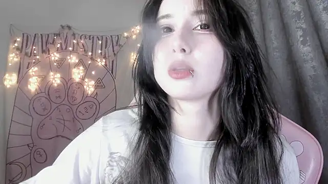 Snapshot of Holy420lolii chatting on September 29, 2025, 2:55 pm Holy420lolii online show from September 29, 2025, 2:55 pm