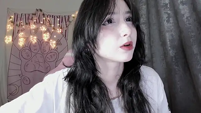 Snapshot of Holy420lolii chatting on September 22, 2025, 6:14 pm Holy420lolii online show from September 22, 2025, 6:14 pm