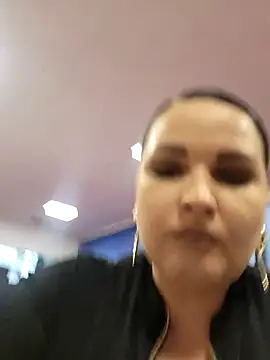 GeorgiaLerox online show from November 10, 2025, 1:27 pm