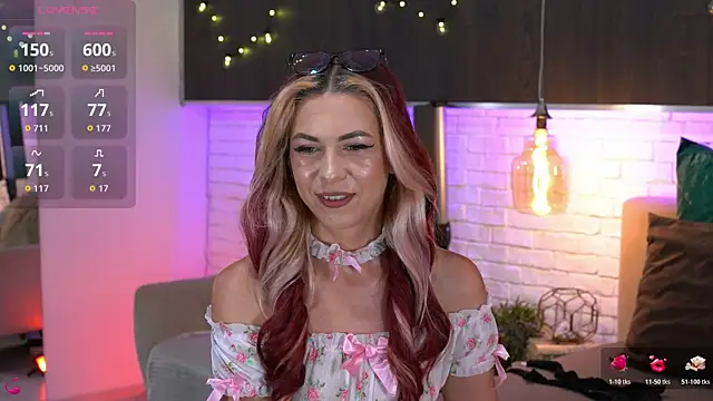 CindeFucknRella online show from August 4, 2026, 3:44 am
