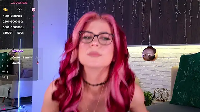CindeFucknRella online show from June 13, 2026, 5:27 am
