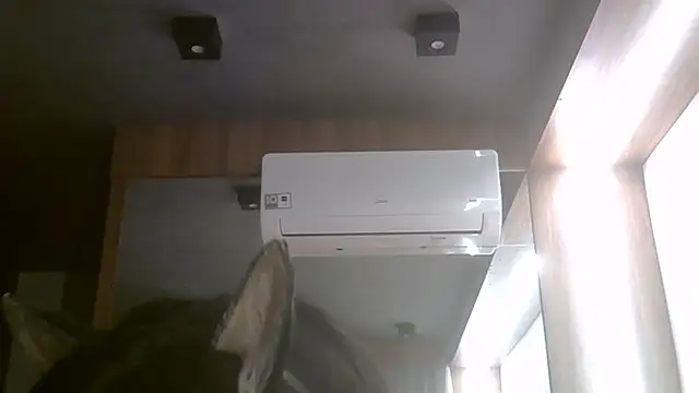 Snapshot of Skinny-Kitten chatting on June 14, 2026, 2:24 am Skinny-Kitten online show from June 14, 2026, 2:24 am