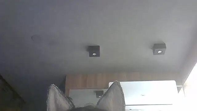 Skinny-Kitten online show from November 24, 2025, 1:11 pm