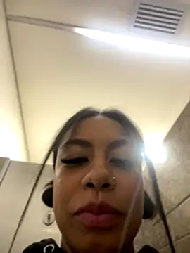 Snapshot of ATENEA_SEXXXY chatting on November 20, 2025, 9:47 pm ATENEA SEXXXY online show from November 20, 2025, 9:47 pm