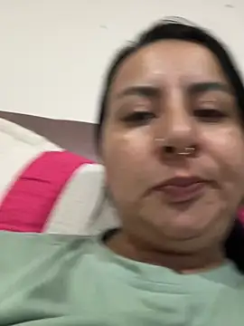 Snapshot of Abril_Luv chatting on July 23, 2026, 1:58 am Abril Luv online show from July 23, 2026, 1:58 am
