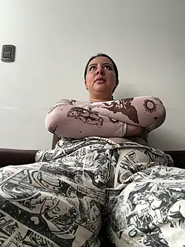Snapshot of Abril_Luv chatting on July 23, 2026, 2:03 pm Abril Luv online show from July 23, 2026, 2:03 pm
