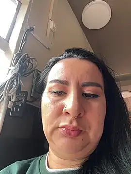 Snapshot of Abril_Luv chatting on July 12, 2026, 8:42 pm Abril Luv online show from July 12, 2026, 8:42 pm