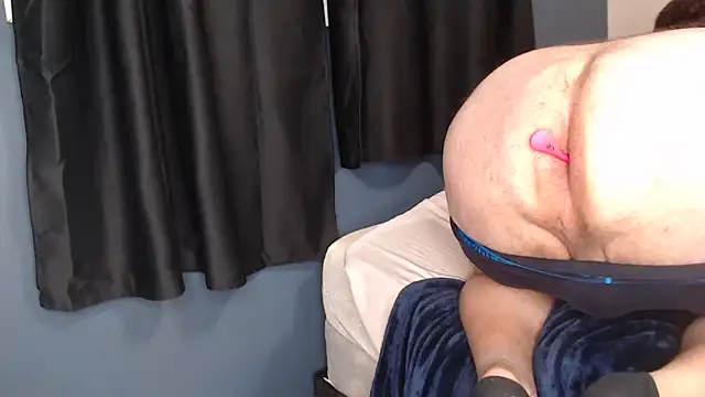 valhallacouple420 online show from December 13, 2024, 12:20 am