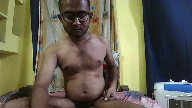 Cute boy2000 online show from March 14, 2025, 12:18 pm