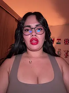 Snapshot of andra_rose chatting on July 3, 2026, 11:00 pm andra rose online show from July 3, 2026, 11:00 pm
