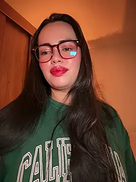 Snapshot of andra_rose chatting on August 3, 2026, 12:19 am andra rose online show from August 3, 2026, 12:19 am