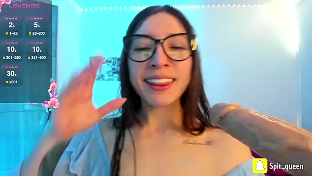 Snapshot of Spit_queen chatting on July 31, 2026, 3:31 pm Spit queen online show from July 31, 2026, 3:31 pm