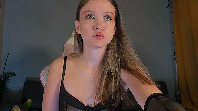 Snapshot of Amelia_Lein chatting on December 25, 2024, 12:59 am Amelia Lein online show from December 25, 2024, 12:59 am