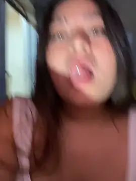 Snapshot of LuceroRm chatting on February 7, 2026, 4:31 am LuceroRm online show from February 7, 2026, 4:31 am