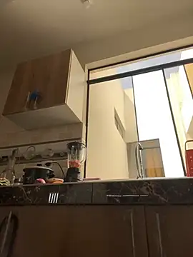 Snapshot of LuceroRm chatting on October 9, 2025, 6:41 pm LuceroRm online show from October 9, 2025, 6:41 pm