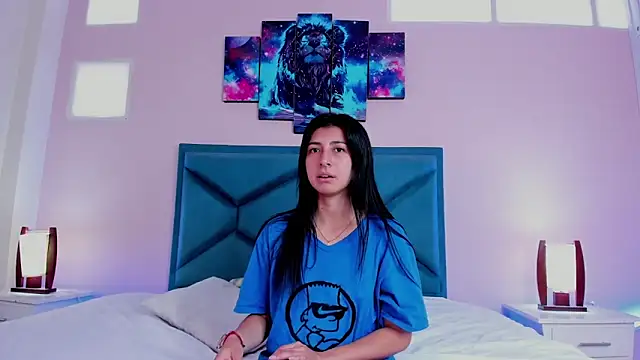 EmmaWilliamss online show from February 1, 2025, 4:43 pm