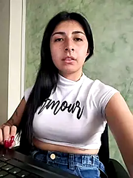 EmmaWilliamss online show from November 24, 2025, 8:20 pm