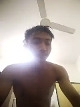 nazirul363108 online show from May 12, 2026, 12:51 am