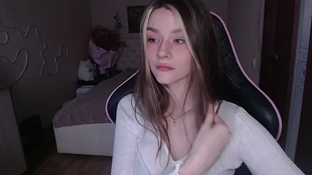 jeann elsaa online show from February 28, 2025, 4:43 am