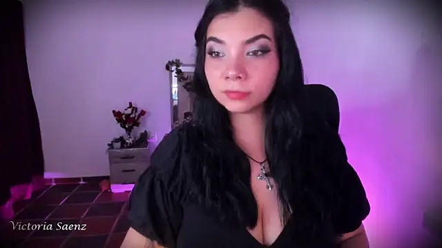 victoriaasaenz  online show from May 9, 2026, 12:58 am