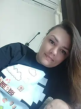 Snapshot of KrissSexi chatting on June 21, 2026, 12:00 pm KrissSexi online show from June 21, 2026, 12:00 pm