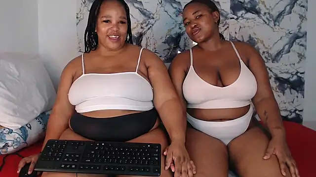 Snapshot of SexyAmeena2002 chatting on March 20, 2026, 8:43 pm SexyAmeena2002 online show from March 20, 2026, 8:43 pm