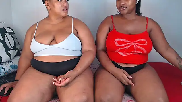 Snapshot of SexyAmeena2002 chatting on February 27, 2026, 8:47 am SexyAmeena2002 online show from February 27, 2026, 8:47 am