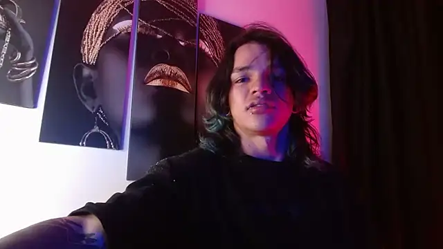 Snapshot of AlbertBernal69 chatting on November 28, 2025, 4:23 am AlbertBernal69 online show from November 28, 2025, 4:23 am