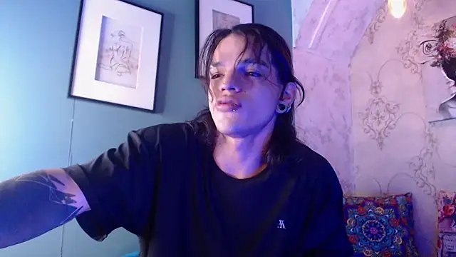 Snapshot of AlbertBernal69 chatting on October 17, 2025, 3:32 am AlbertBernal69 online show from October 17, 2025, 3:32 am