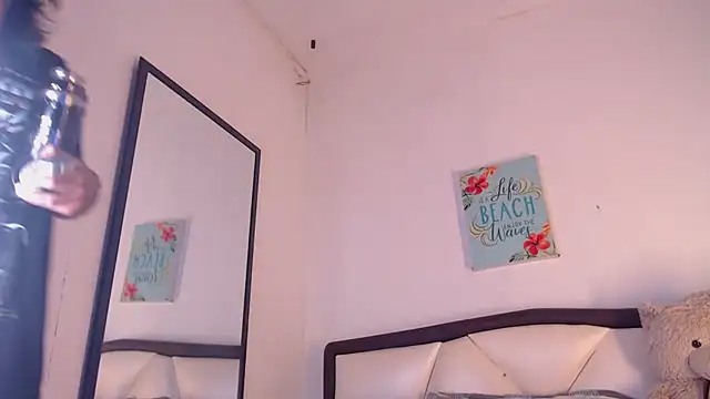 Snapshot of AlbertBernal69 chatting on November 27, 2025, 3:18 am AlbertBernal69 online show from November 27, 2025, 3:18 am