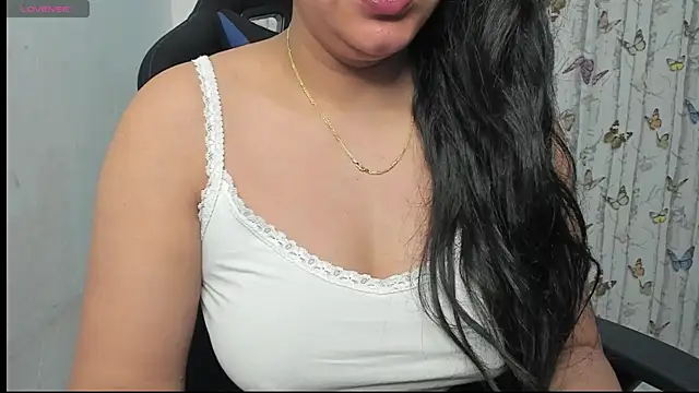 Snapshot of Sweet_Riya chatting on April 13, 2026, 2:59 am Sweet Riya online show from April 13, 2026, 2:59 am